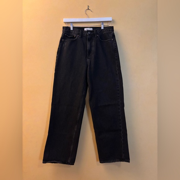 Abercrombie Mid Rise Slouchy Jeans - Picture 4 of 6